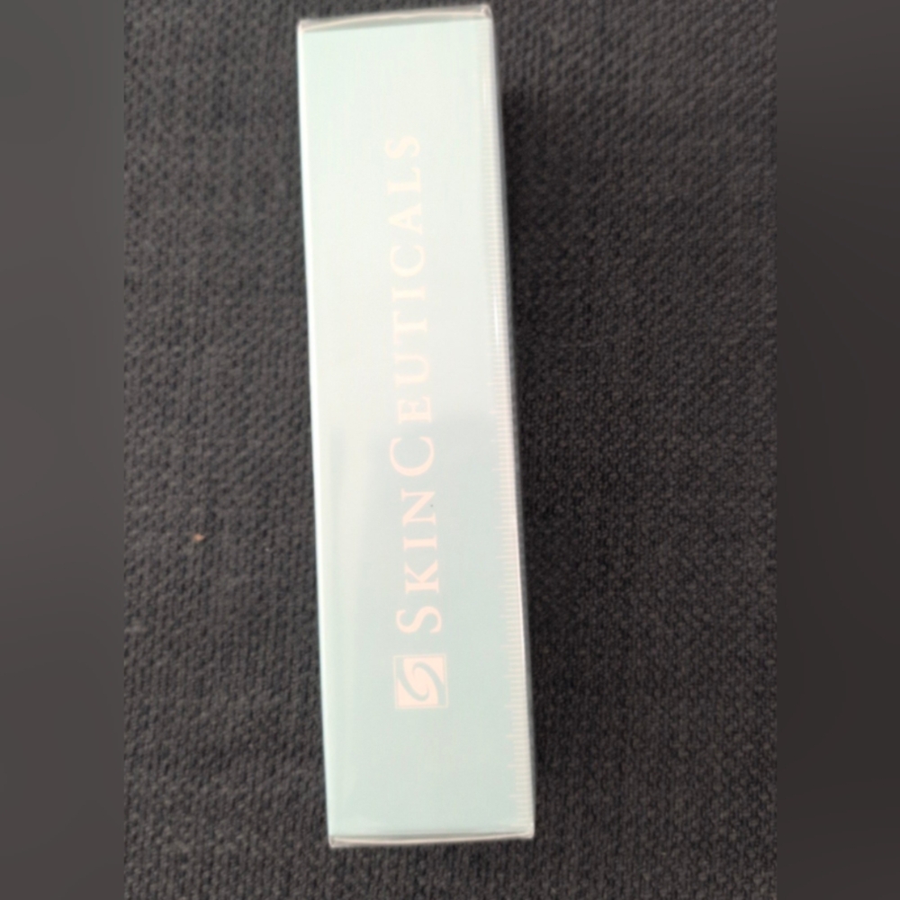 SkinCeuticals Phyto Corrective Essence Mist - Picture 3 of 4
